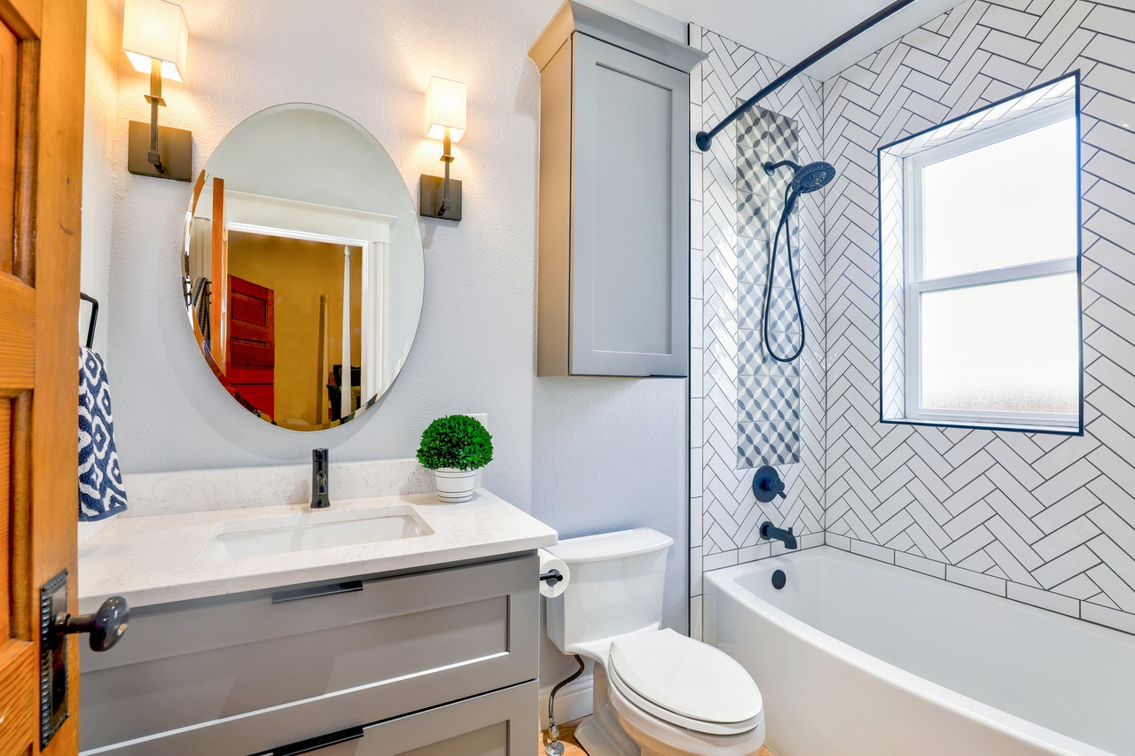 Step Up Your Guest Game: Incorporating a Heated Bidet Toilet Seat in Your Guest Bathroom