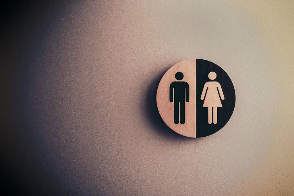 Do Women Poop the Same As Men?